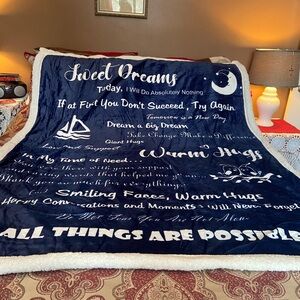 Cottage throw blanket